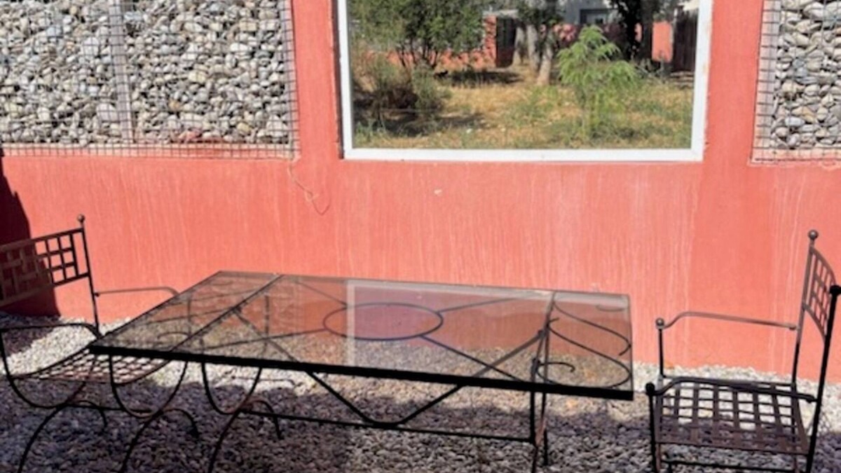 Ginasservis House | Holiday Home "Gîte - Les Salons du Bastier" with Private Garden & Wi-Fi