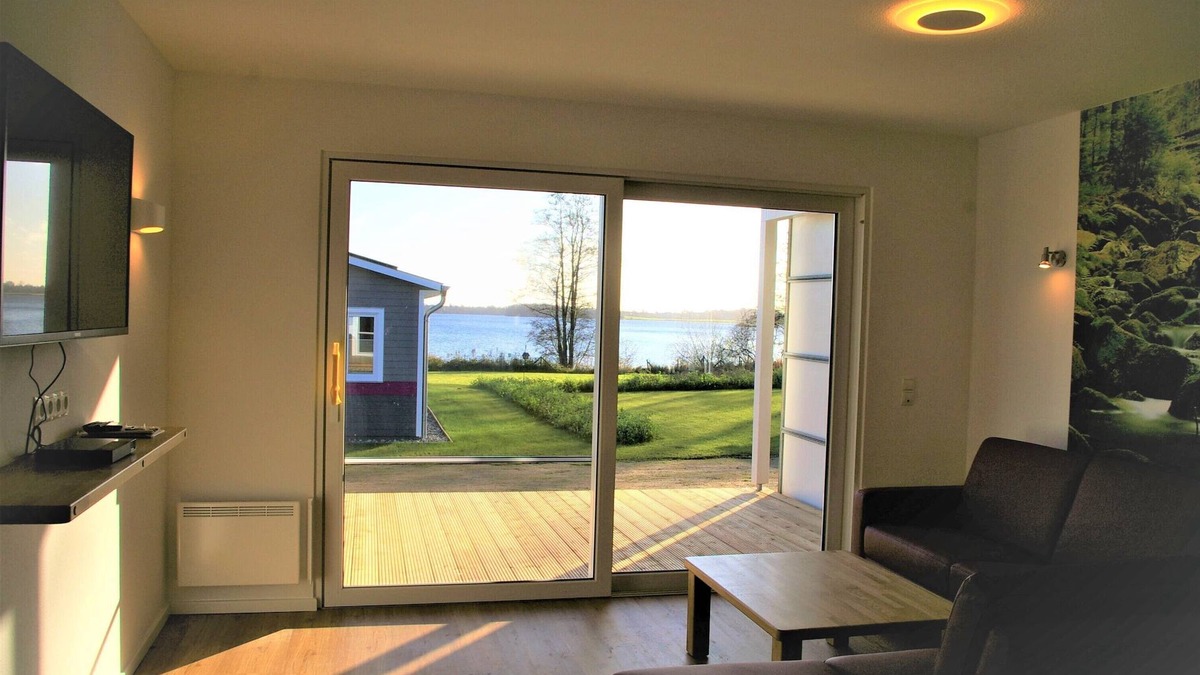 Klein Wittensee House | Holiday home G (77 m²) with lake view for up to 4 people