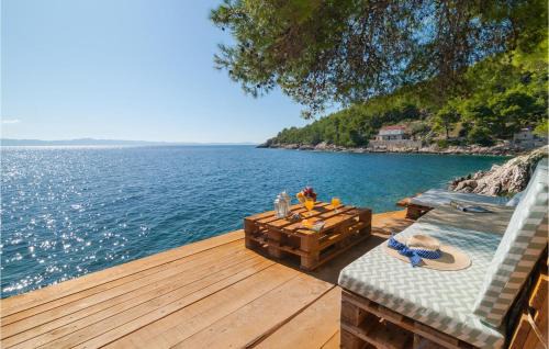 Gdinj House | Holiday Home Gdinj With Sea View I