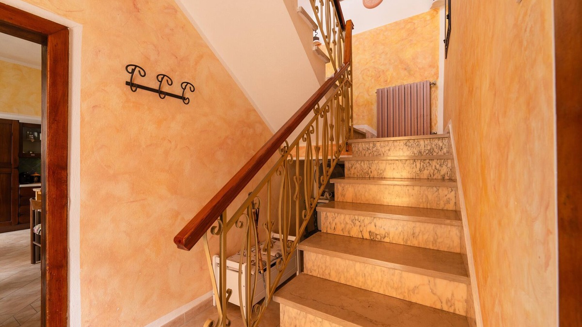 Aggius House | Holiday Home "Gio House" with Mountain View, Shared Terrace & Wi-Fi