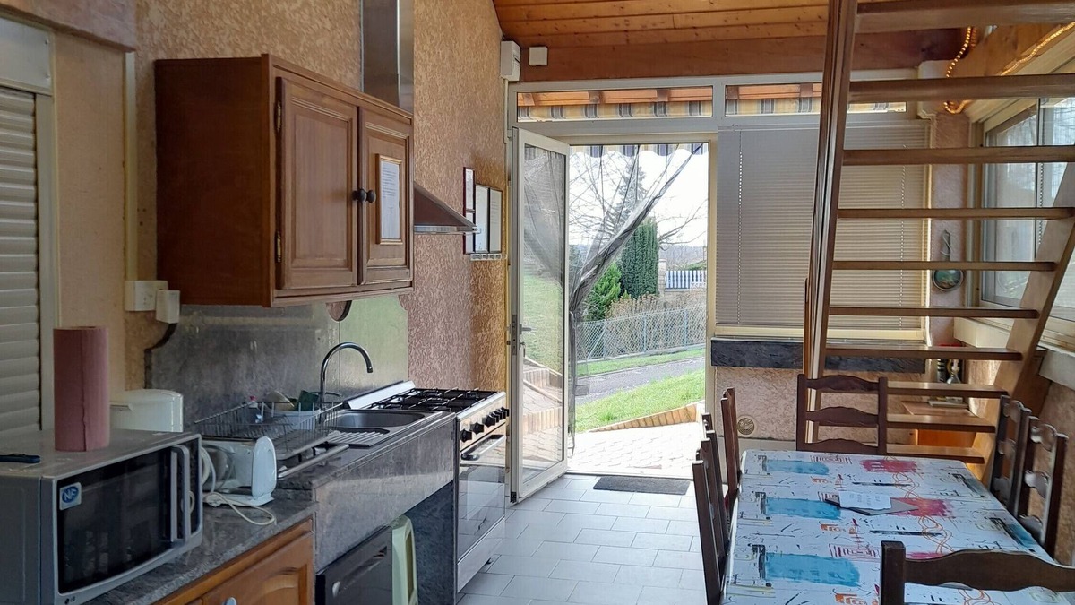 Vaux-en-Bugey House | Holiday Home 'Gites Des Cotes' with Private Garden and Wi-Fi