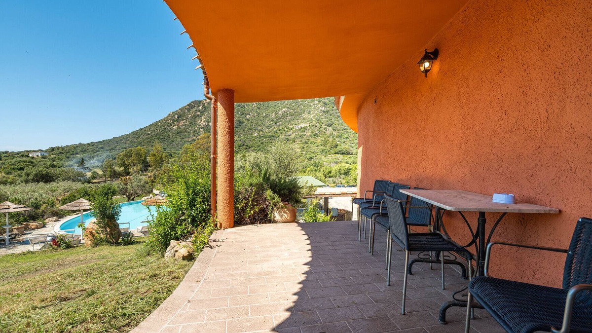 San Sperate House | Holiday Home 'Giunco' with Sea View, Wi-Fi and Air Conditioning
