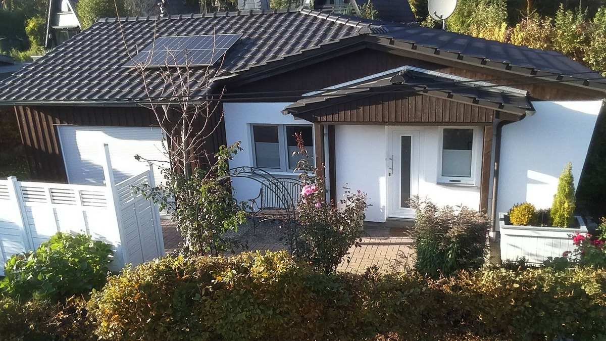 Meschede House | Holiday Home 'Glückshuuske' Sauerland