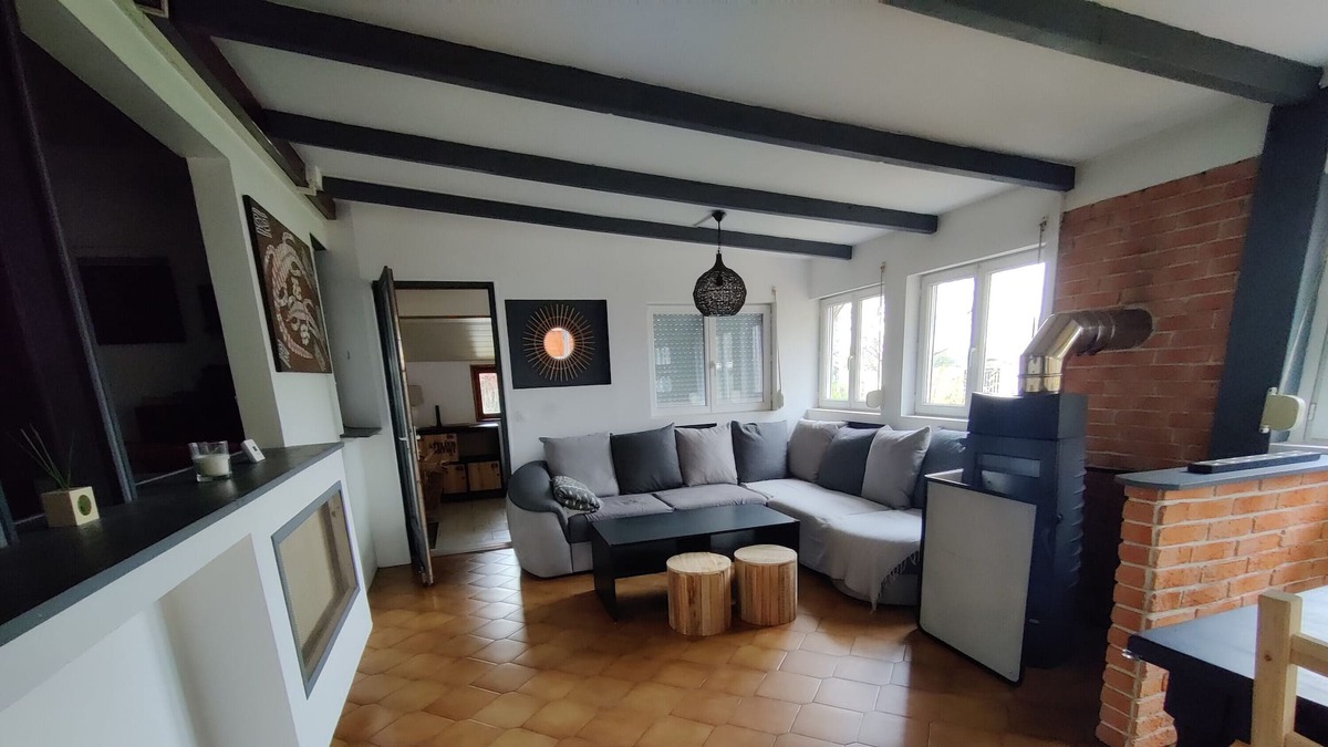 Begadan House | Holiday Home 'Grand Chalet médocain de Bégadan' with Private Terrace & Wi-Fi