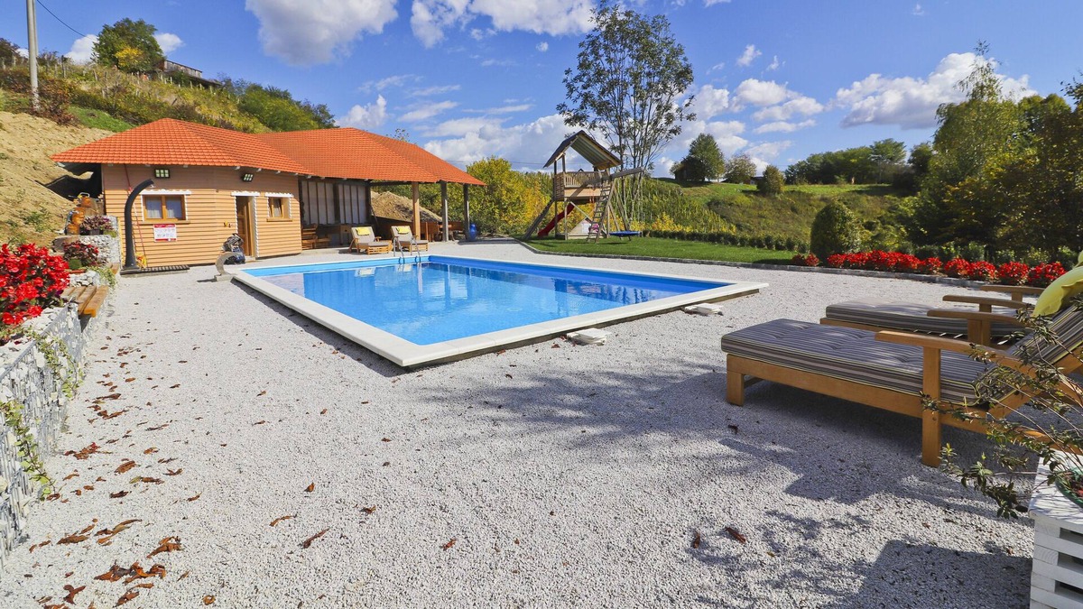 Donja Voca Villa | Holiday Home Grga-Three Bedroom House with Swimming Pool