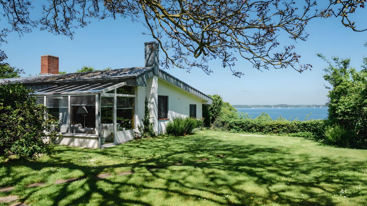 Langballigholz House | Holiday Home 'Hanghaus Am Meer' with Sea View, Private Terrace and Wi-Fi