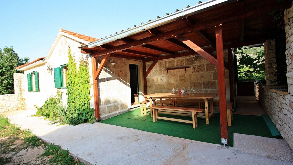 Dol House | Holiday Home Harmony - Holiday Home with Terrace