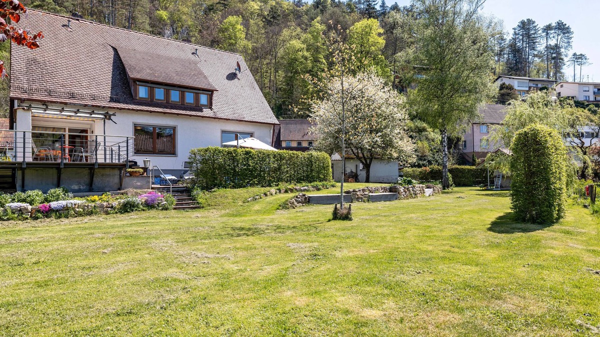 Veringenstadt House | Holiday Home 'Haus An Der Lauchert' with Private Terrace, Private Garden and Wi-Fi