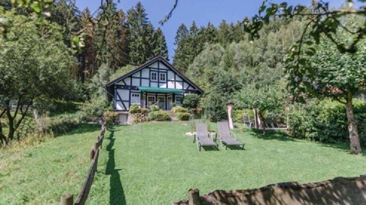 Eslohe House | Holiday home Haus Felsberg