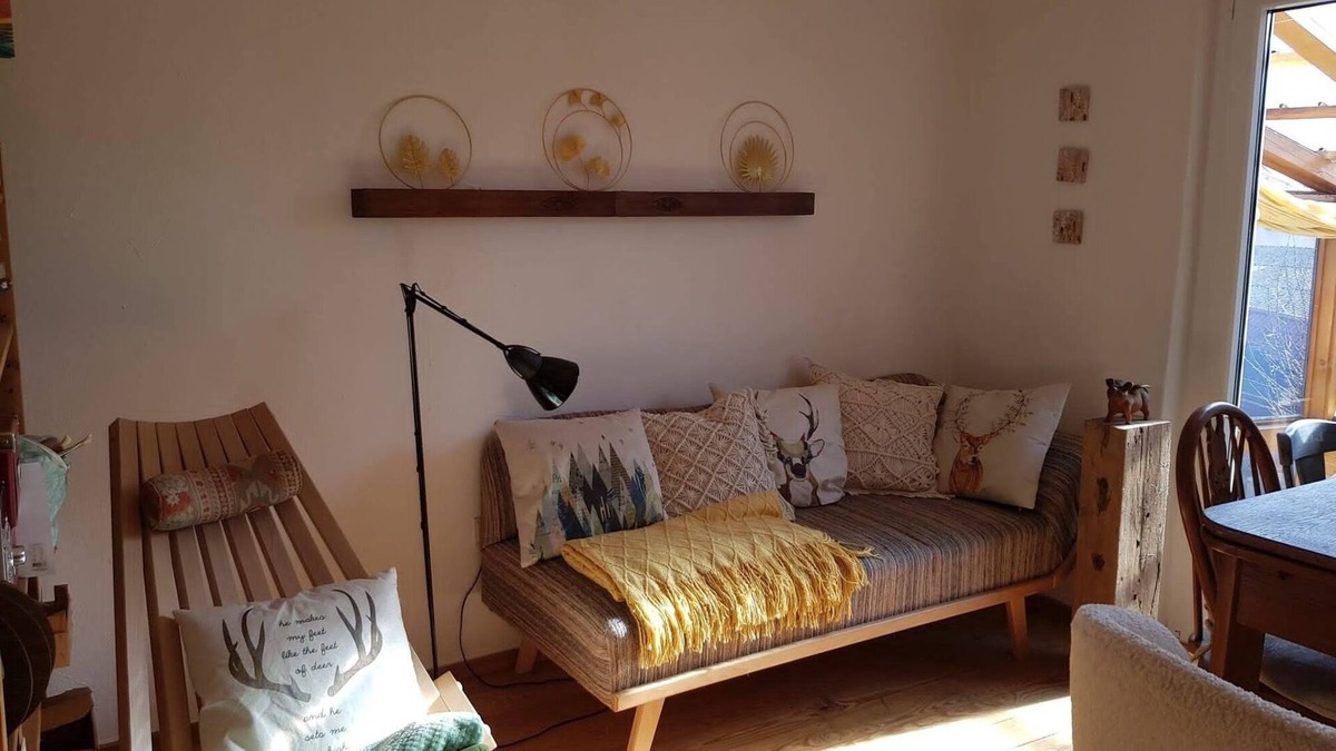 Willmars House | Holiday Home "Haus He rhönspatz iert" with Garden & Wi-Fi