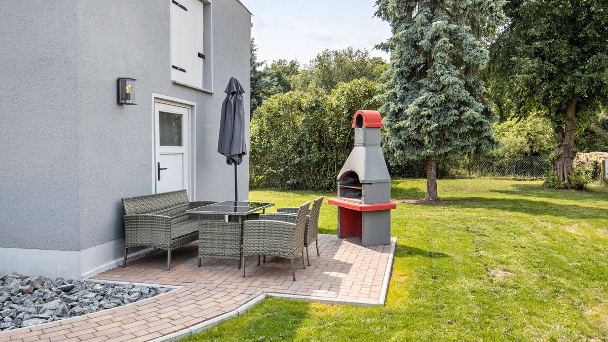 Bad Dueben House | Holiday Home 'Heidi' with Wi-Fi and Air Conditioning