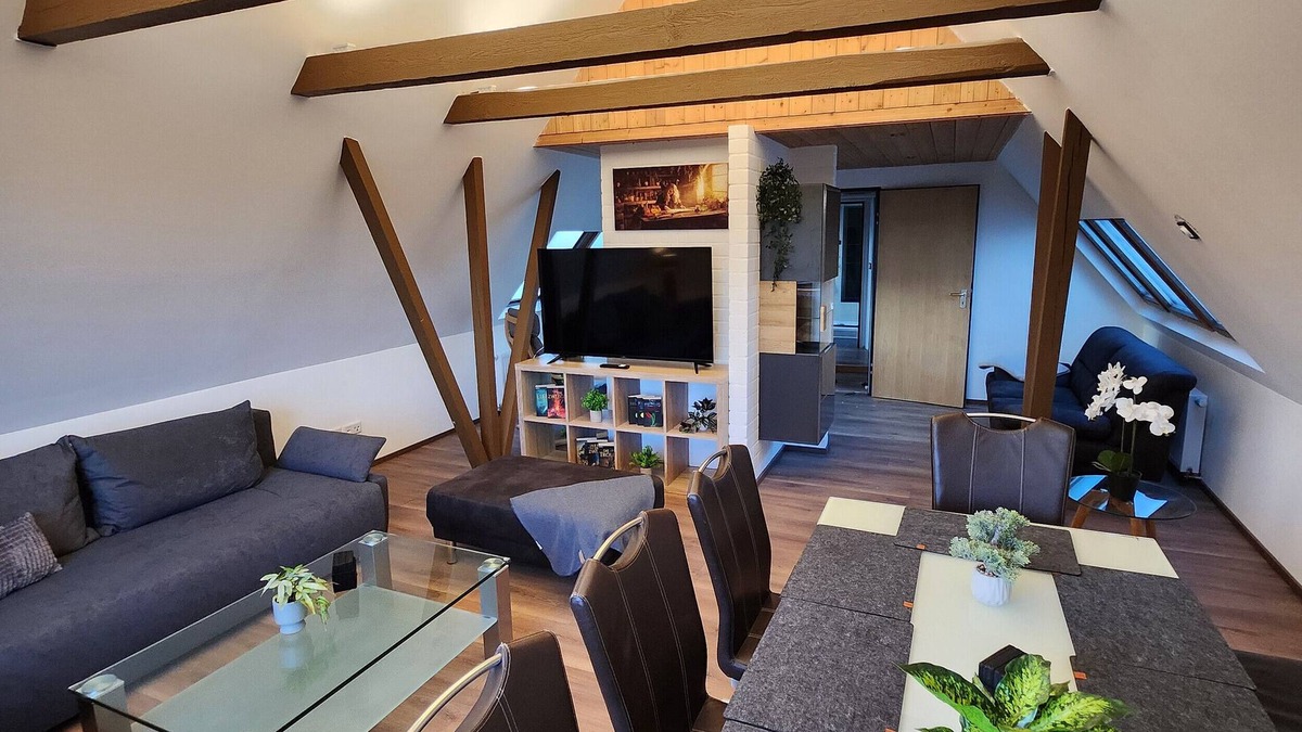 Theilenhofen House | Holiday Home 'Hexenstube' with Private Terrace, Private Garden and Wi-Fi