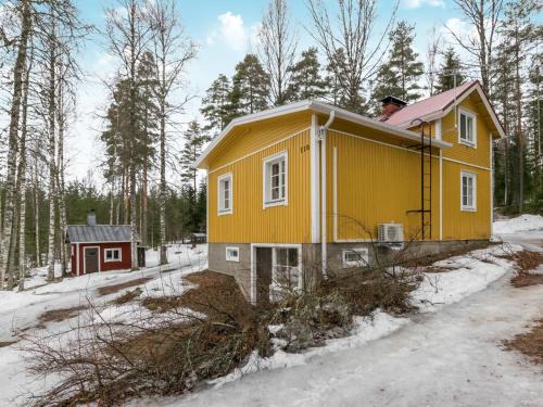 Hausjarvi House | Holiday Home Hiljanrinne by Interhome