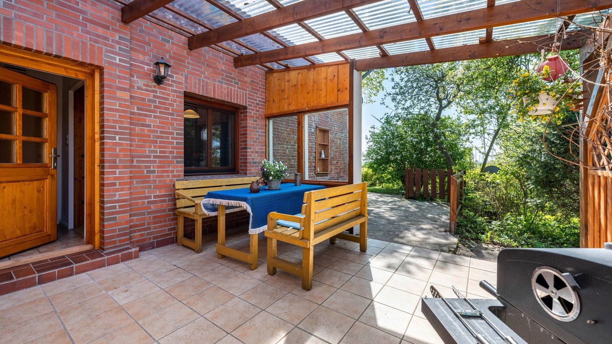 Barlt House | Holiday Home 'Himmelreich' with Private Terrace, Shared Garden and Wi-Fi