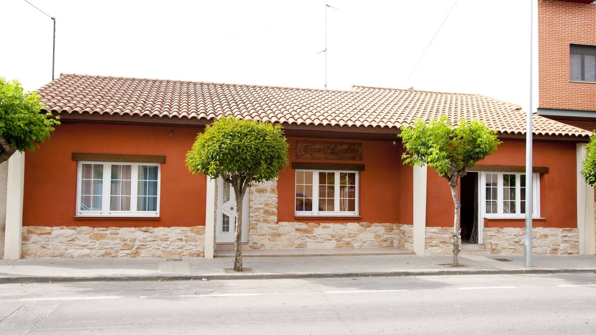 Murchante House | Holiday Home House Angelita
