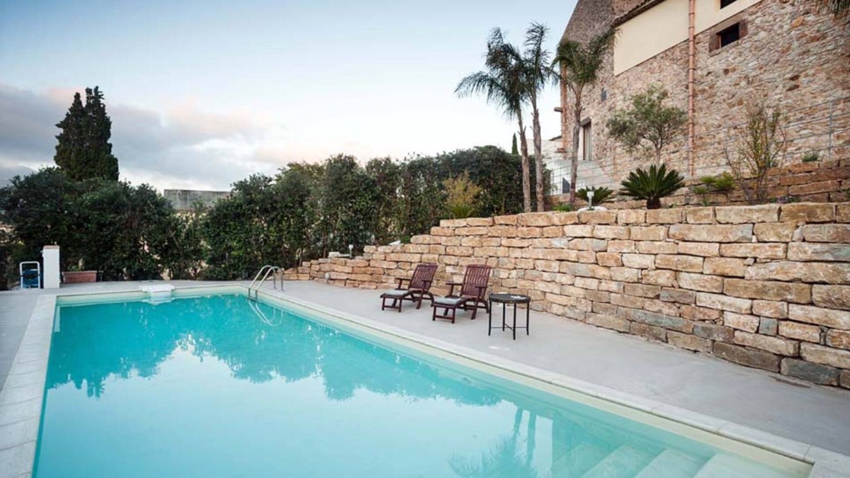 Buseto Palizzolo House | Holiday Home in Sicily for 6 People with Pool