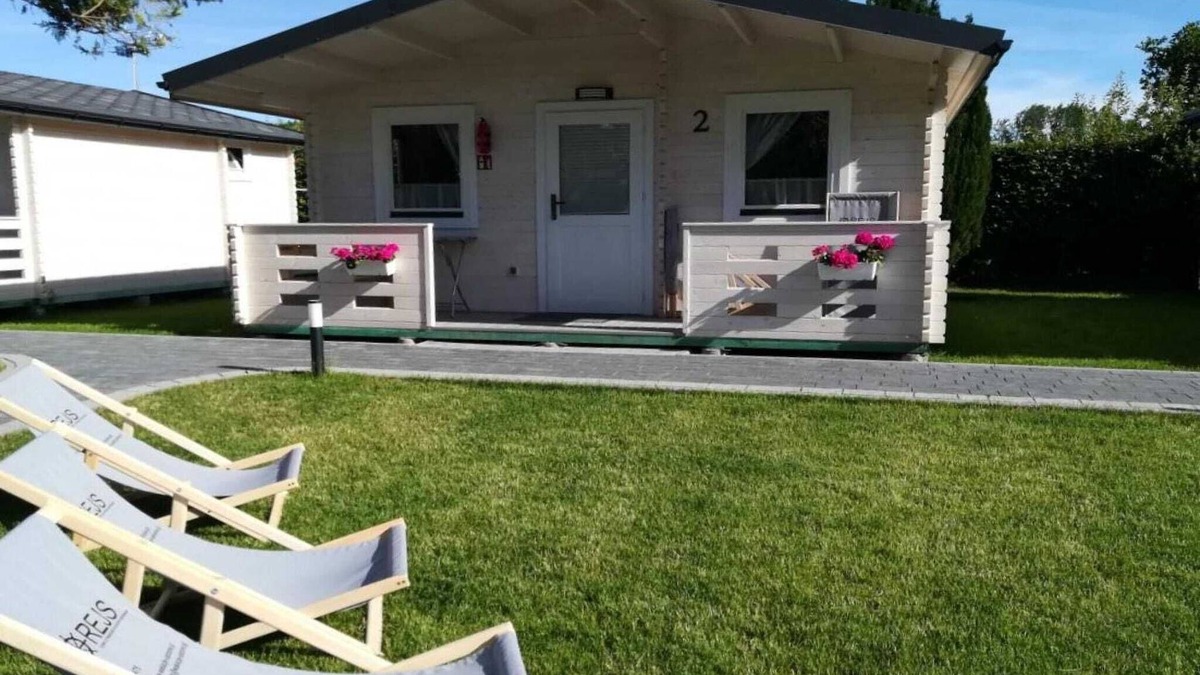 Ustronie Morskie House | Holiday Home in Ustronie Morskie near Beach
