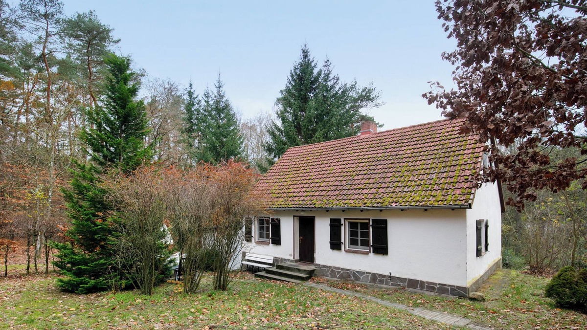 Gerswalde House | Holiday Home 'Idyllisches Bauernhaus' with Private Terrace, Private Garden and Balcony