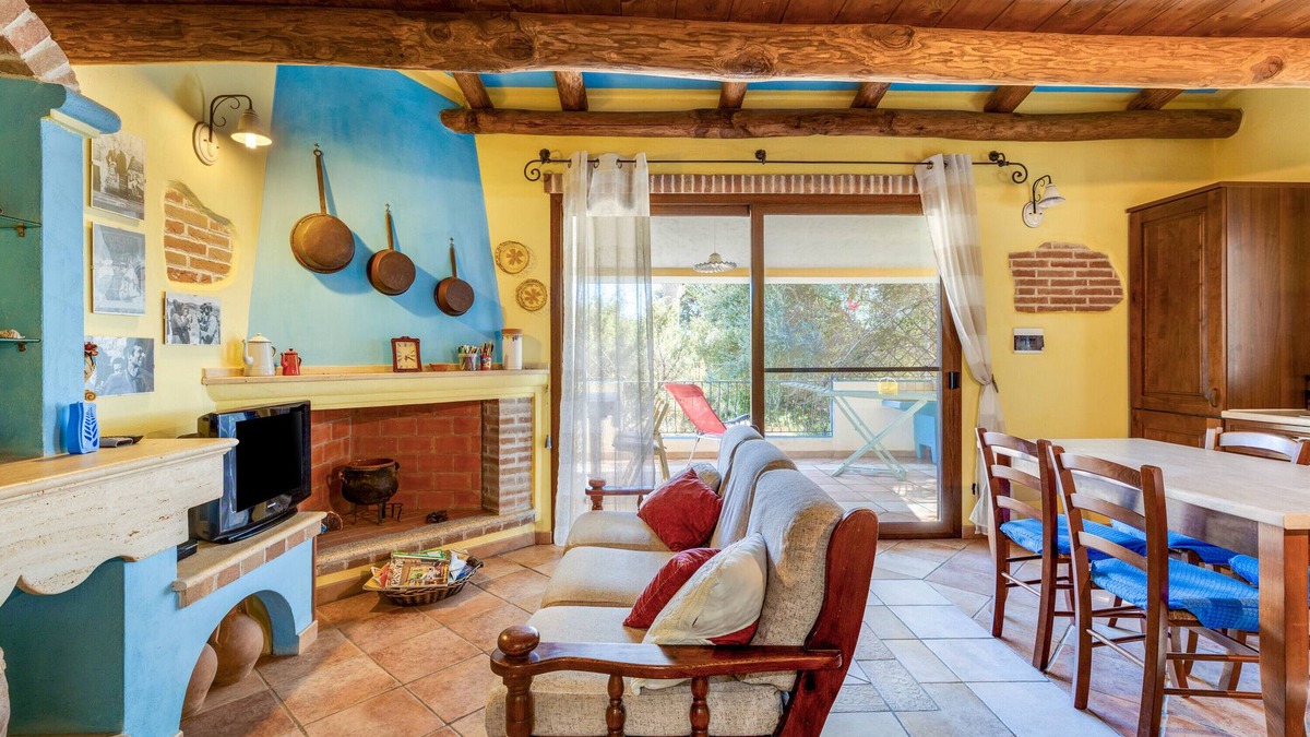 Capo Mannu House | Holiday Home 'Il Rifugio Di Mandriola' with Sea View and Private Terrace