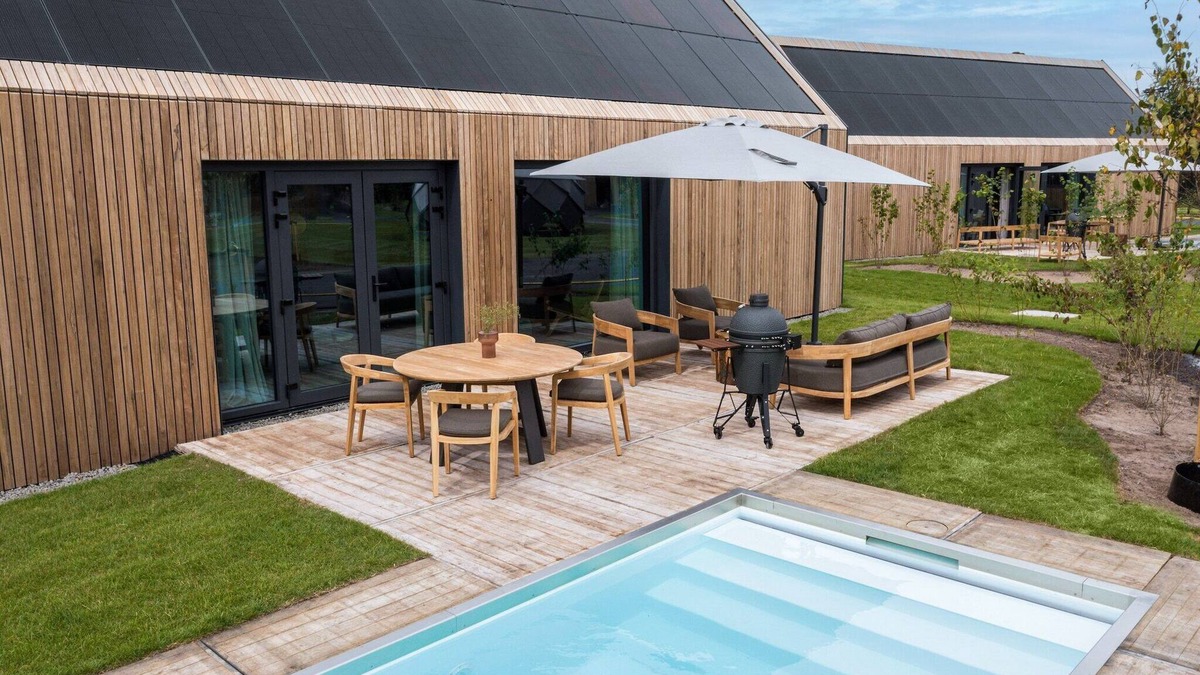 Hengelo House | Holiday Home in Achterhoek with Pool & Sauna