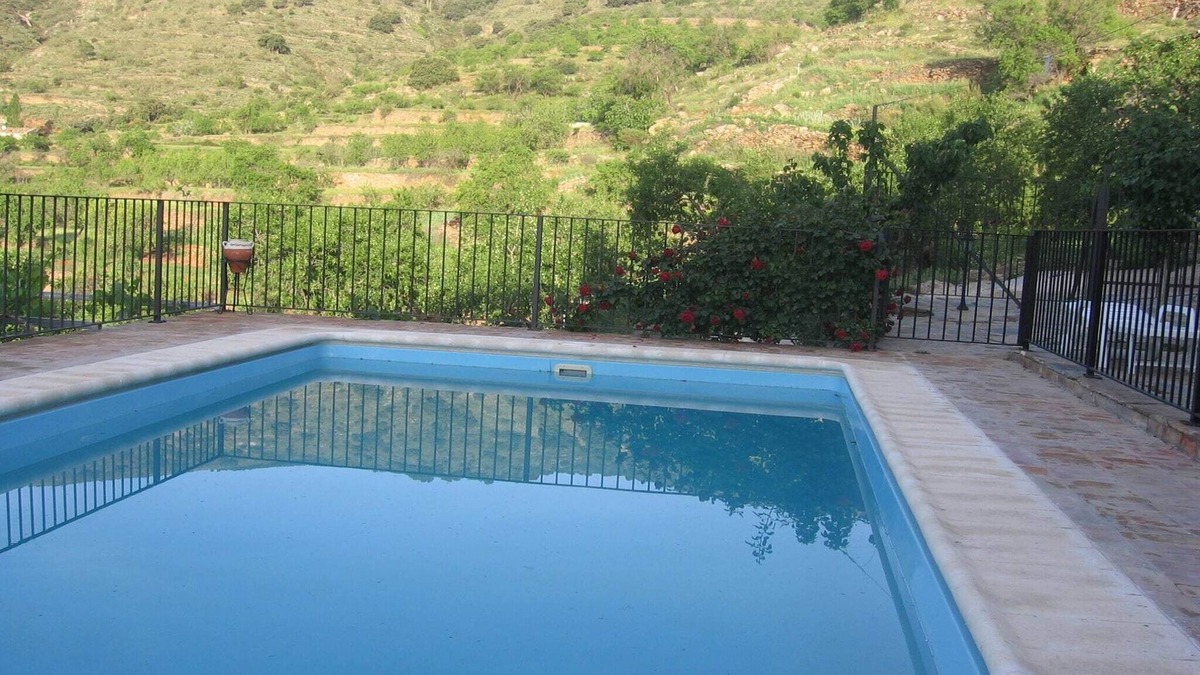 Laroya House | Holiday Home in Almeria near Mountains