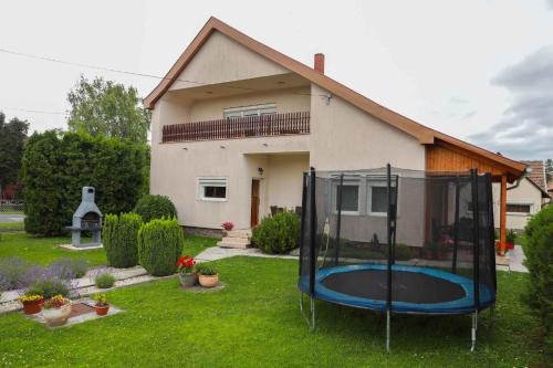 Balatonkeresztur House | Holiday home in Balatonkeresztur 19455