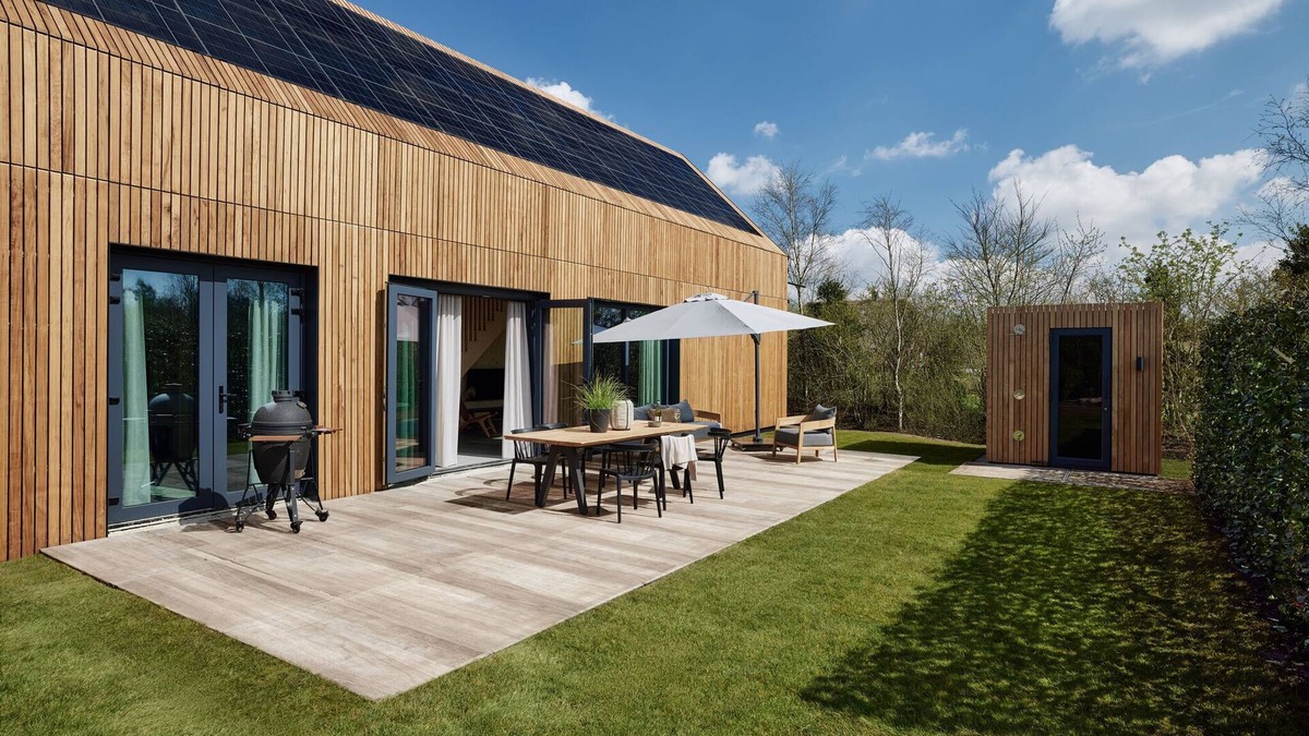 Appelscha House | Holiday Home in Drents-Friese Wold with Sauna