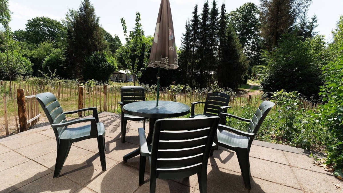 Eerbeek House | Holiday Home in Eerbeek with Terrace