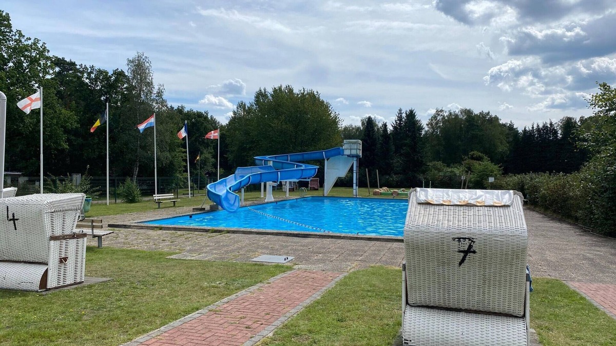 Faßberg House | Holiday Home in Fassberg With Shared Pool