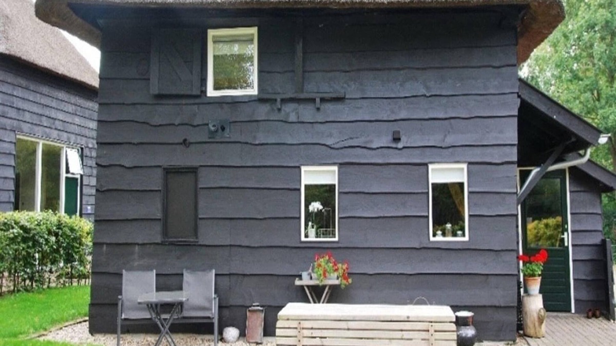 Ruinerwold House | Holiday home in former barn in Ruinerwold