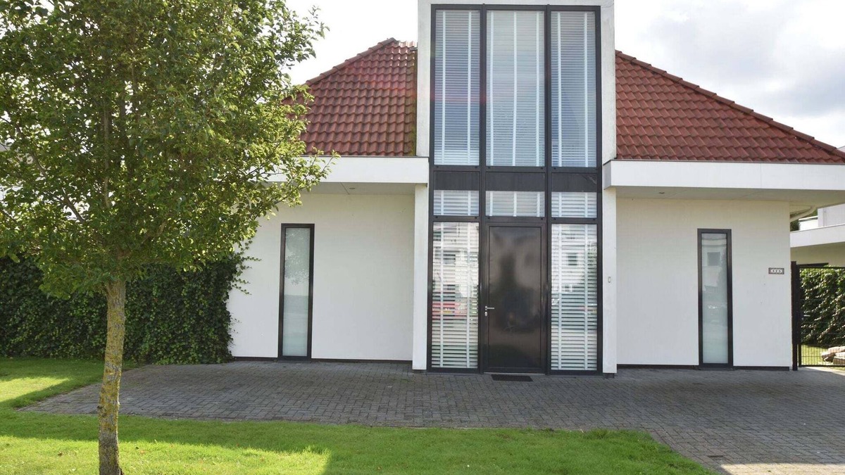 Zeewolde House | Holiday Home in Harderwijk near Serene Lake