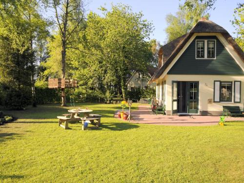 Heeten House | Holiday Home in Heeten near Forest