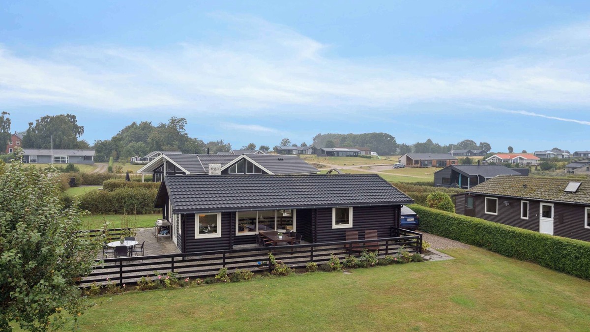 Bøjden House | Holiday home in Horne with sea view