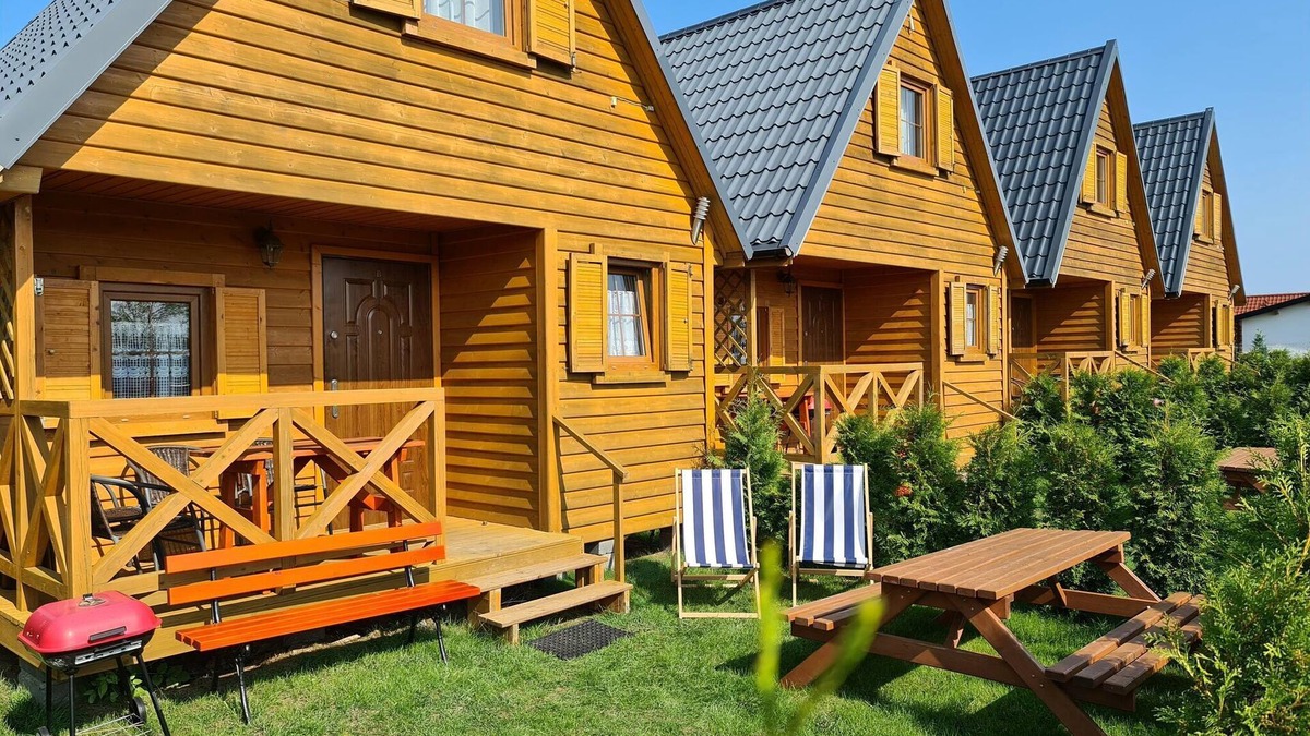 Jaroslawiec House | Holiday Home in Jarosławiec near Beach & Cliff