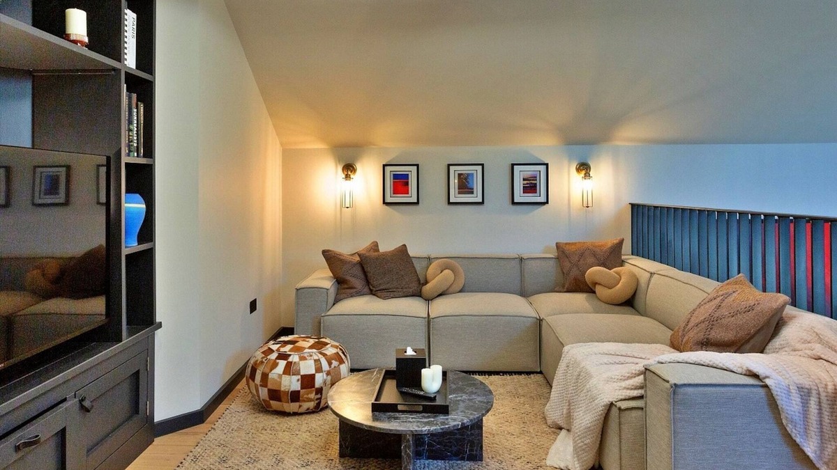 Appledore House | Holiday Home in Kent with Hot Tub & Games Room