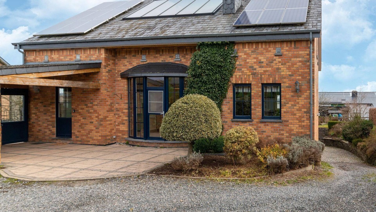 Lierneux House | Holiday home in Lierneux with bubble bath