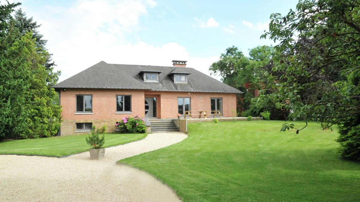 Marche-en-Famenne House | Holiday Home in Marche-en-Famenne near Train