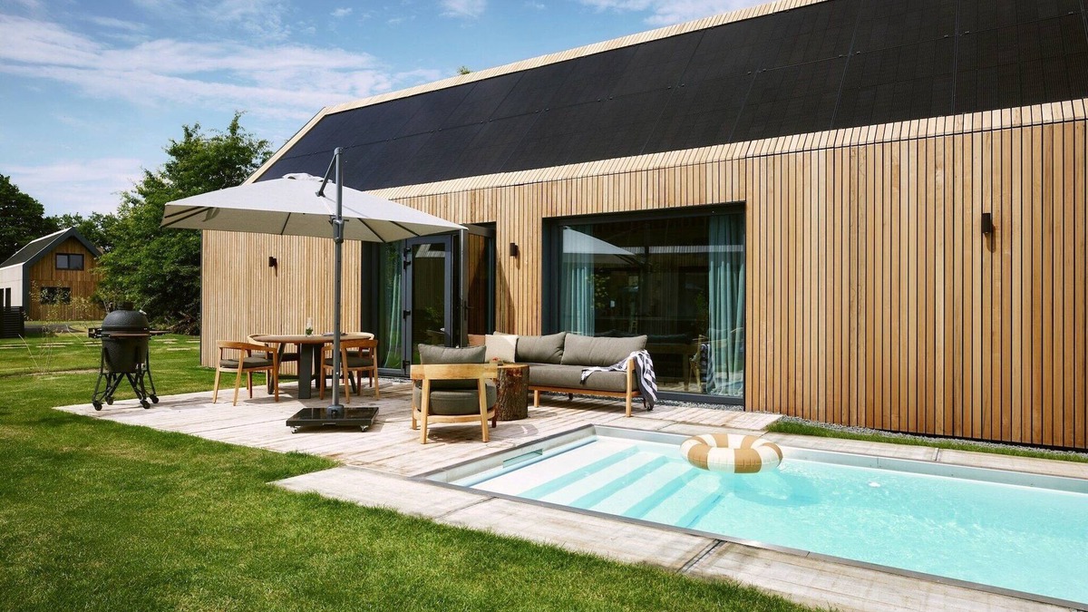 Hengelo House | Holiday Home in Netherlands with Private Pool