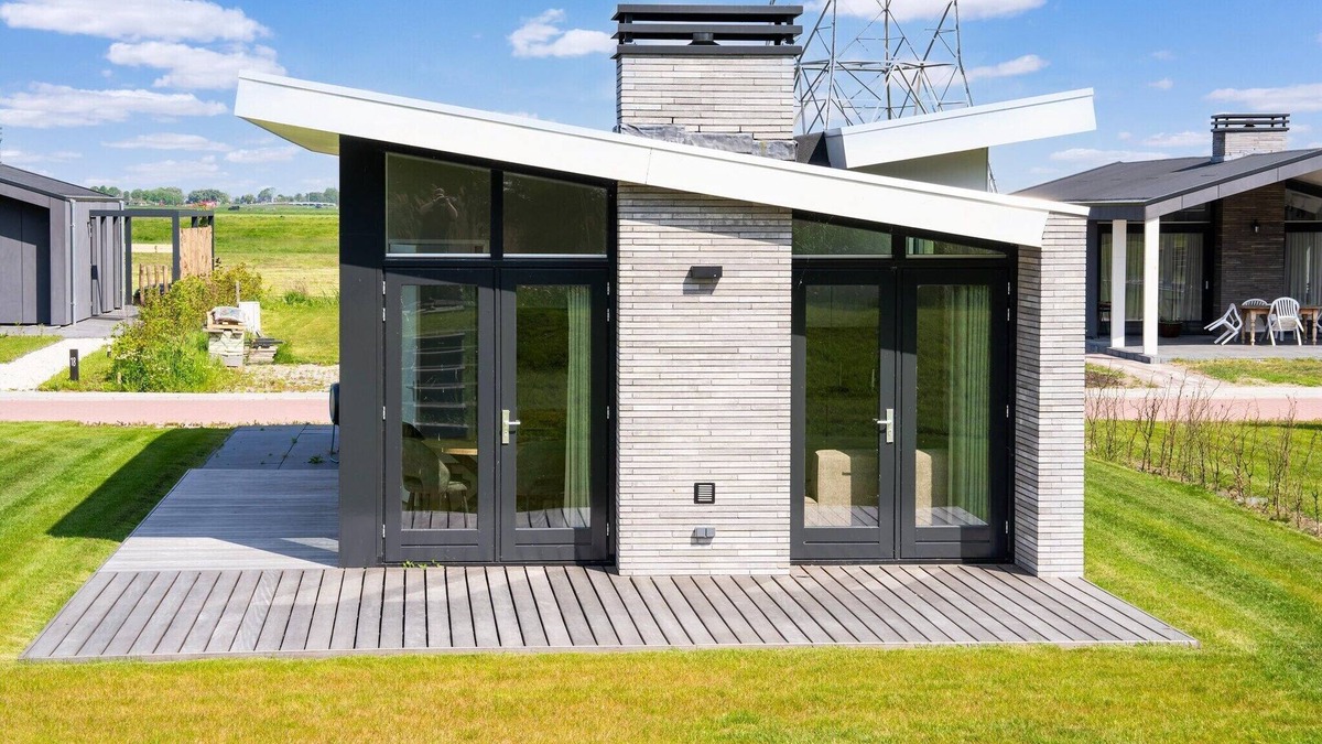 Leiderdorp House | Holiday Home in Oud Ade near Kaag Lakes