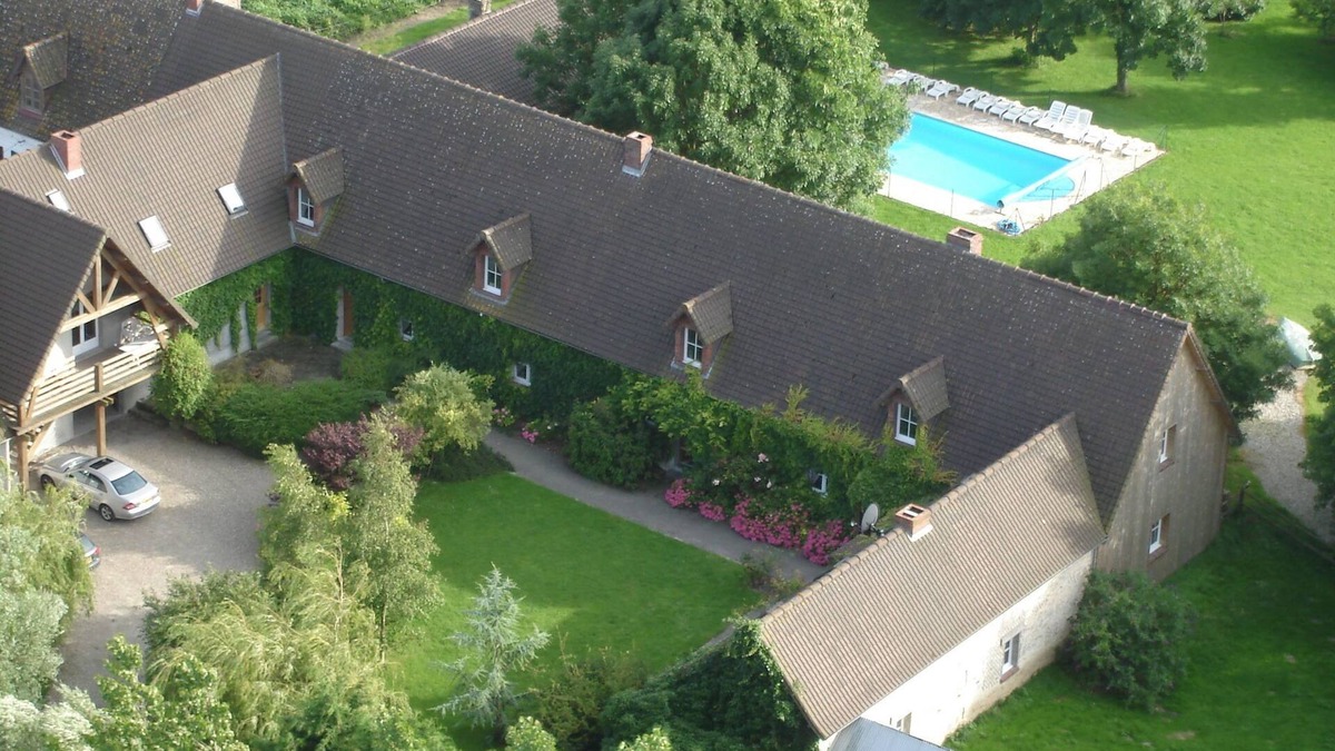 Monchaux House | Holiday Home in Quend-Plage near Lake