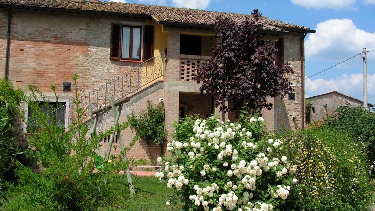 Ramazzano Apartment | Holiday Home in Ramazzano near Assisi