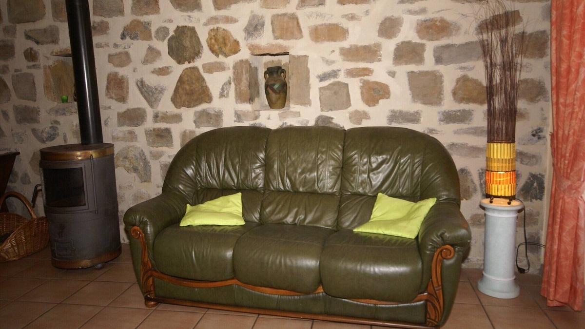 Saint-Pons House | Holiday Home in Saint-Pons near Forest