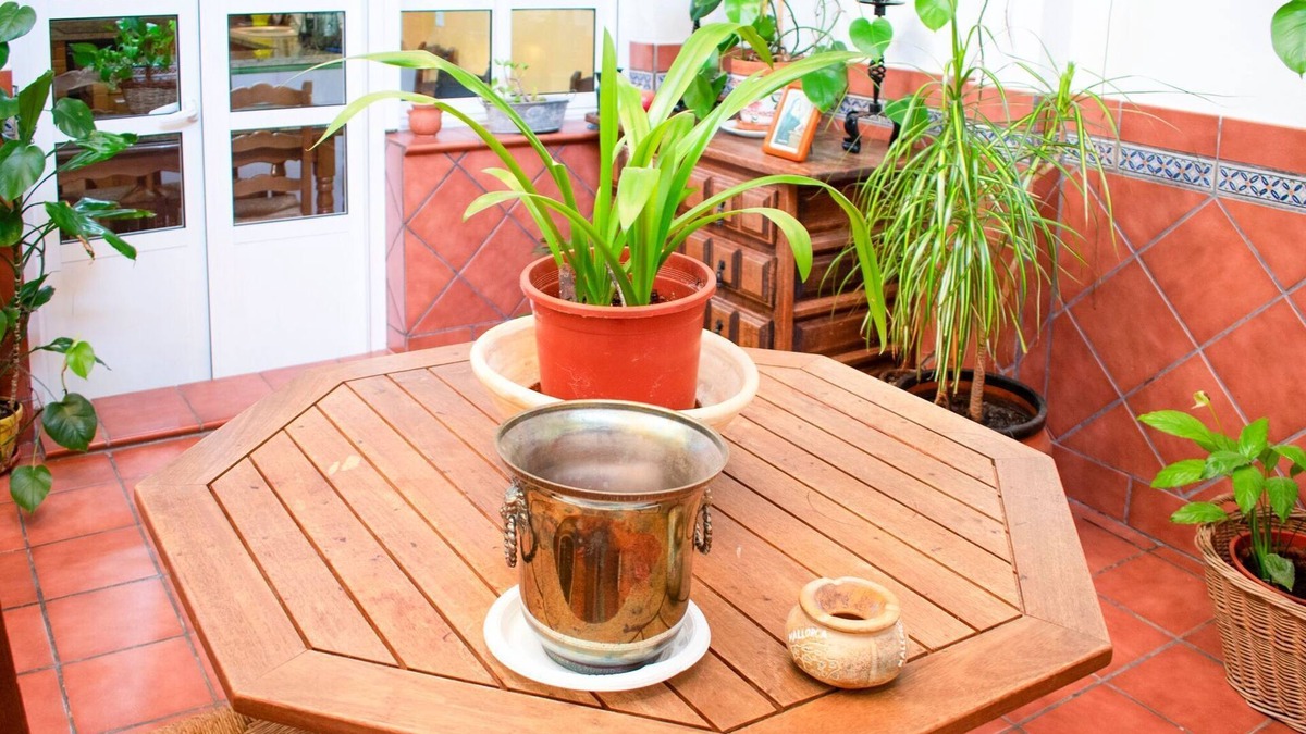 Este-Alcosa-Torreblanca House | Holiday Home in Seville near City Center