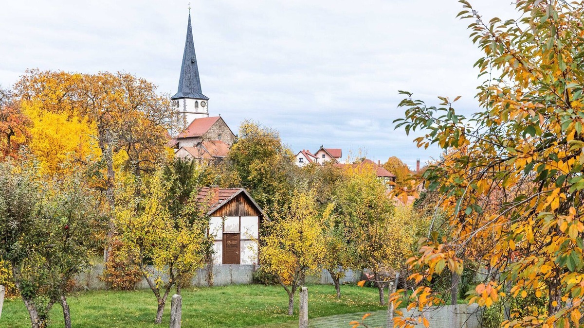 Gleichamberg House | Holiday home in Thuringia with private terrace, use of a garden and pool