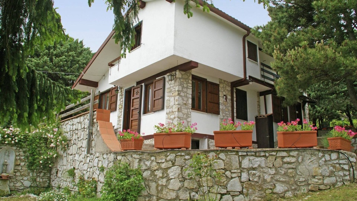 Casenuove Apartment | Holiday Home in Umbria with Panoramic Views