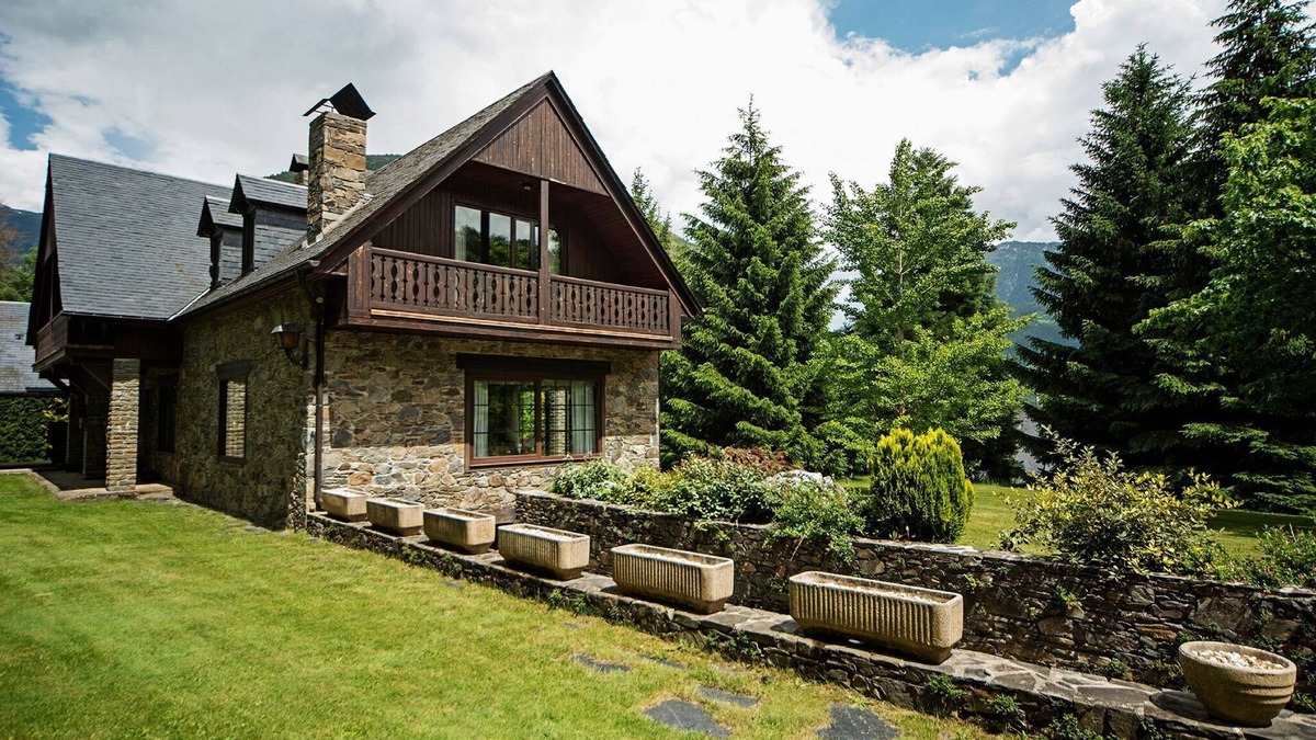 Vielha e Mijaran House | Holiday Home in Vielha near Baqueira Ski Area