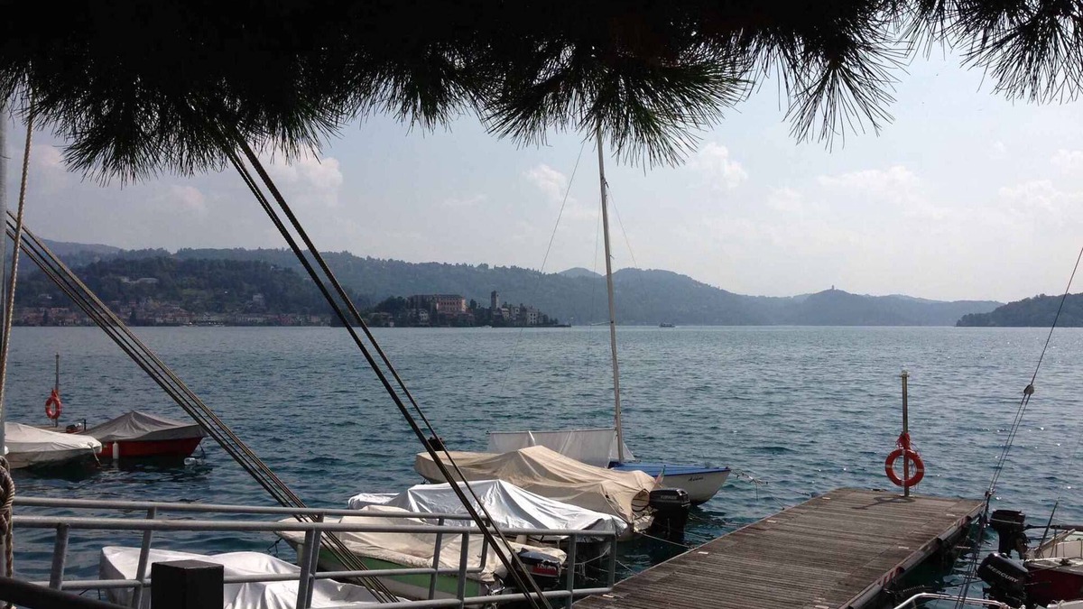 Madonna del Sasso House | Holiday home in the city center and with TV satellite