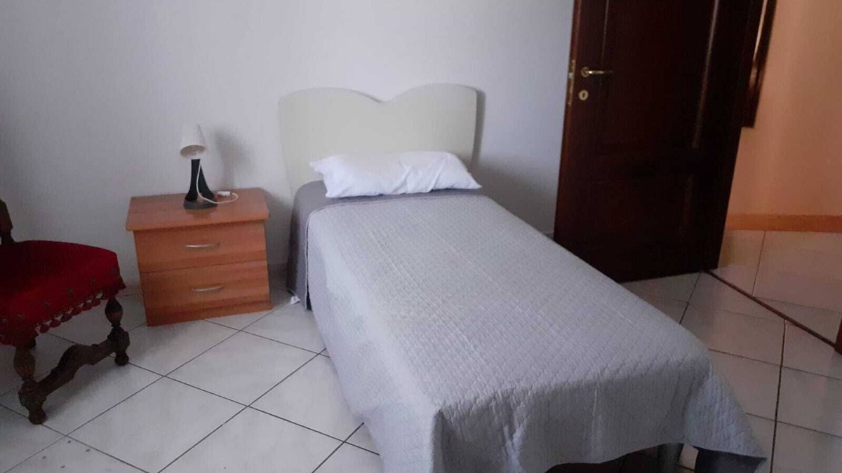 Pecetto di Valenza House | Holiday Home 'Sentieri 1' with Wi-Fi