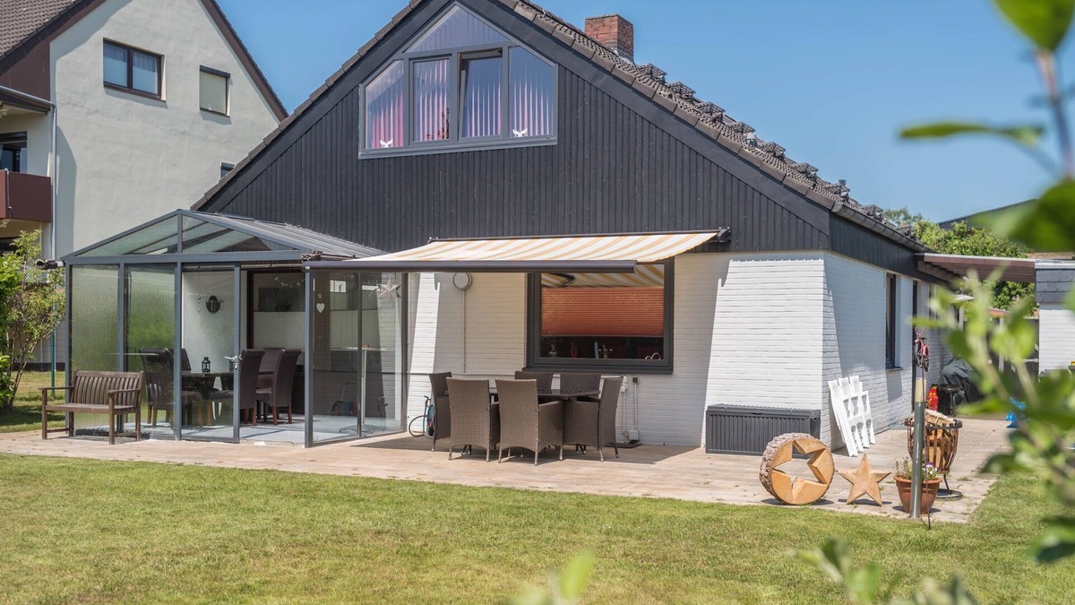 Geestemunde House | Holiday Home “Jäschke” with Sauna, Garden, Terrace & Wi-Fi