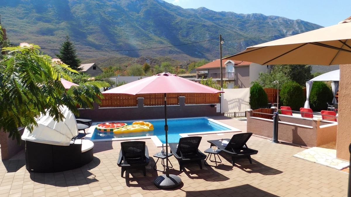 Rastovac House | HOLIDAY HOME JASS NEAR MAKARSKA RIVIERA